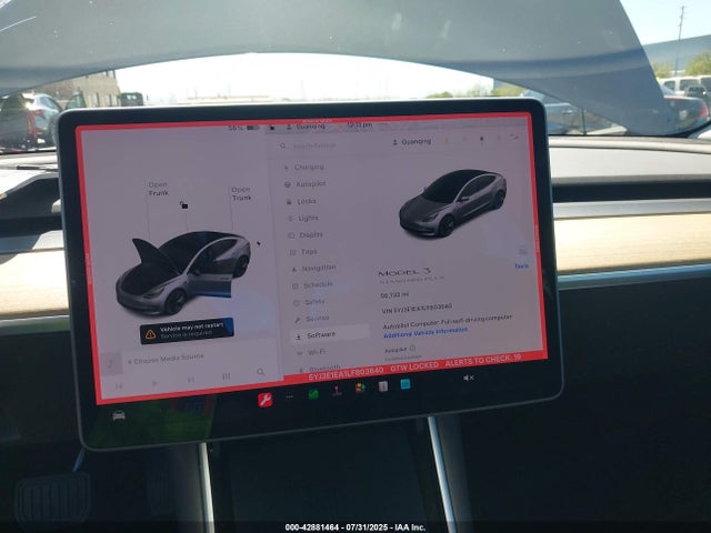 5YJ3E1EA1LF803640 Tesla 2020
