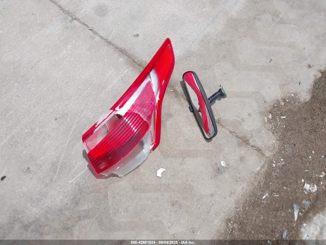 1FMCU0GX9GUA04003 Ford Escape