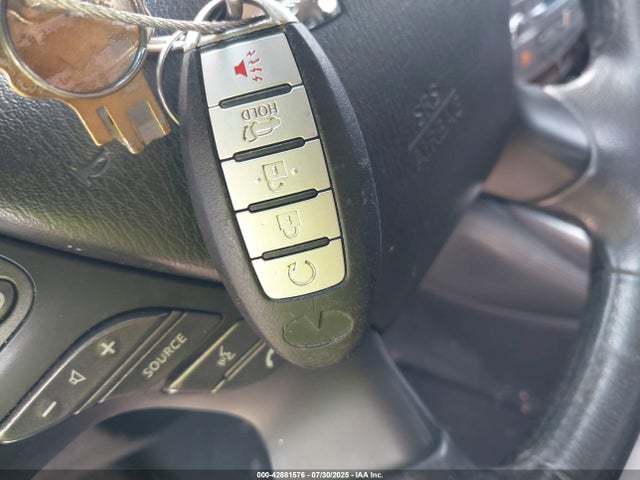 5N1CL0MM3EC530806 Infiniti 2014