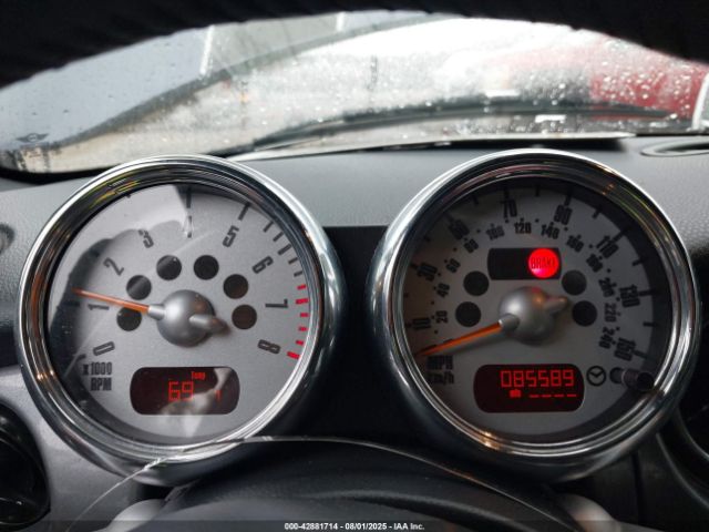 2005 MINI COOPER S WMWRH33595TF85742 Photo 6