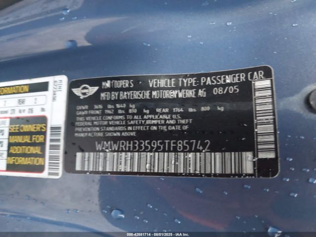 2005 MINI COOPER S WMWRH33595TF85742 Photo 8