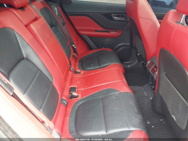 2017 JAGUAR F-PACE SADCM2BV9HA897500 Photo 7