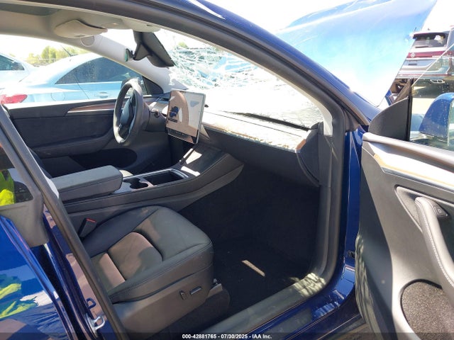 2023 TESLA MODEL Y 7SAYGDEF1PF925615 Photo 4