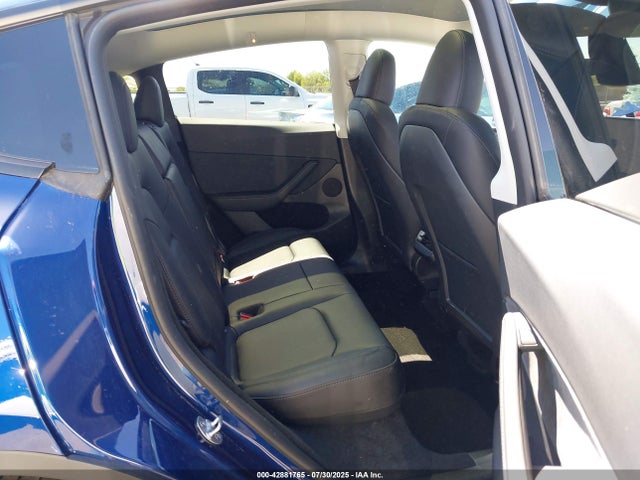 2023 TESLA MODEL Y 7SAYGDEF1PF925615 Photo 7