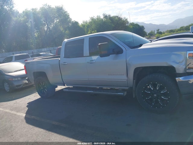 3GCUKREC3HG261942 Chevrolet Silverado 1500 1lt
