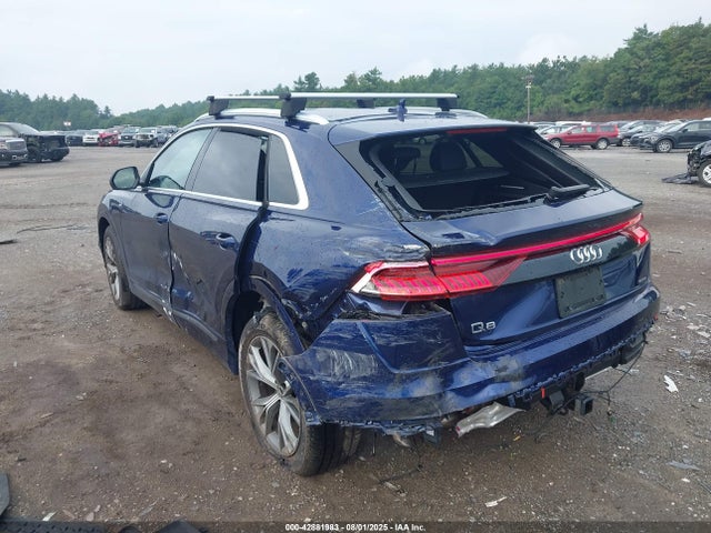 2021 AUDI Q8 WA1FVAF18MD012116 Photo 2