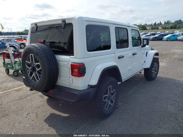 1C4PJXEN4SW528584 Jeep 2025