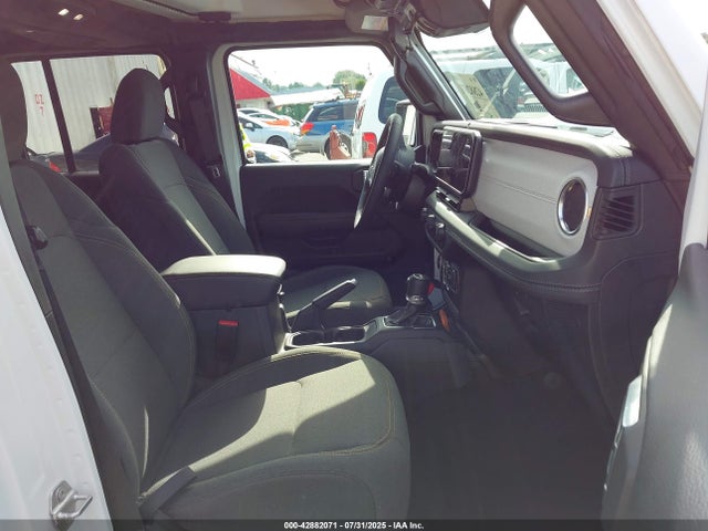 1C4PJXEN4SW528584 Jeep 2025