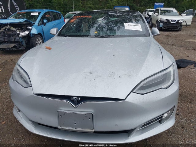 Tesla 2018 2018 5YJSA1E2XJF266814 Image 11