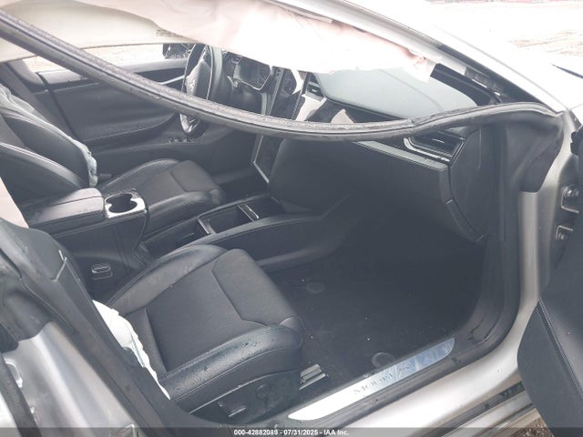 2018 TESLA MODEL S 5YJSA1E2XJF266814 Photo 4