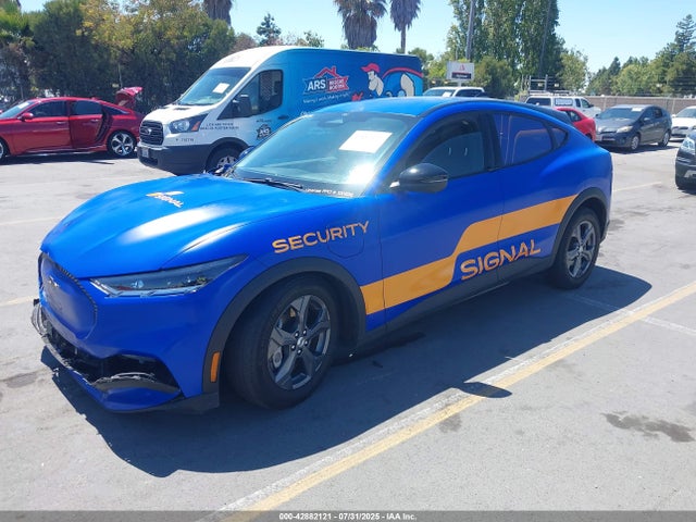 Ford 2023 2023 3FMTK1R43PMA67035 Image 2