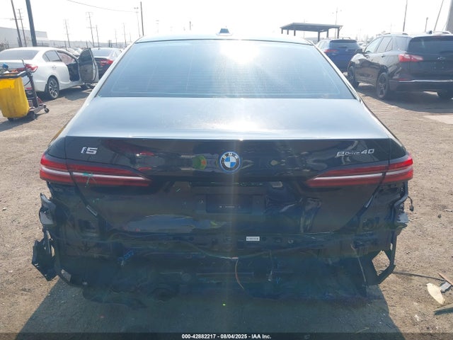 BMW 2024 2024 WBY33FK05RCR63605 Image 17