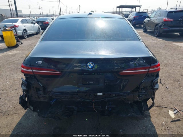 BMW 2024 2024 WBY33FK05RCR63605 Image 6