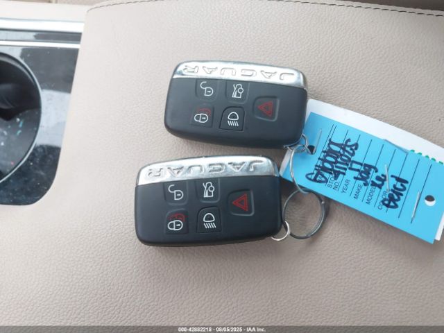 2017 JAGUAR XE SAJAE4BG9HA964739 Photo 10