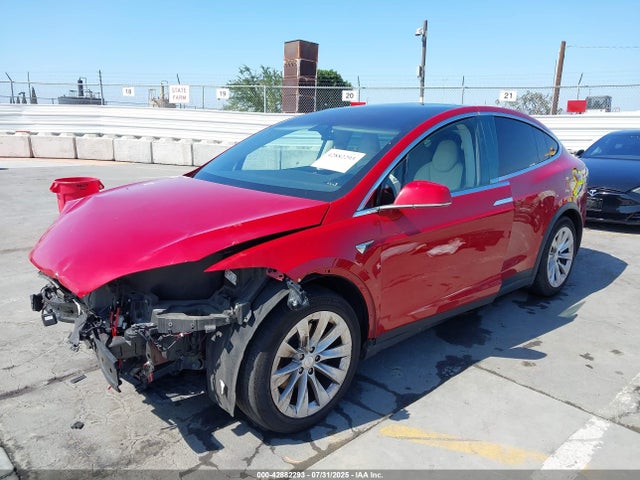 2018 TESLA MODEL X 5YJXCBE21JF118962 Photo 1