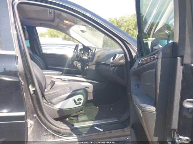 2011 MERCEDES-BENZ GL 550 4JGBF8GE2BA732551 Photo 4