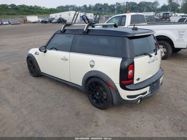 2009 MINI COOPER S CLUBMAN WMWMM33559TP91682 Photo 2