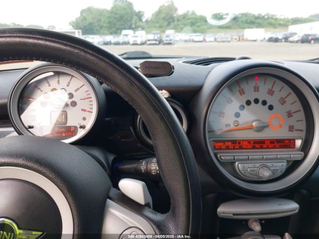 2009 MINI COOPER S CLUBMAN WMWMM33559TP91682 Photo 6