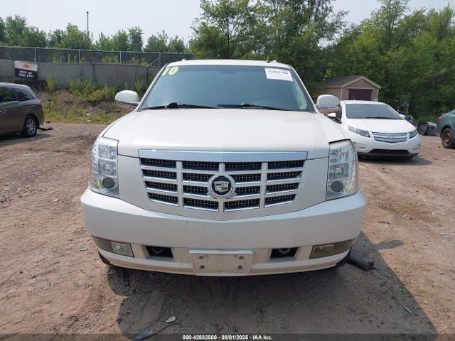 2010 Cadillac Escalade Luxury მანქანა იყიდება აუქციონზე, vin: 1GYUKBEF1AR244378, აუქციონის ნომერი: 42882500