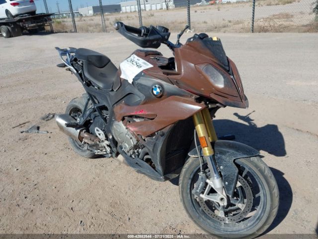 2016 BMW S 1000 WB10D1304GZ462568