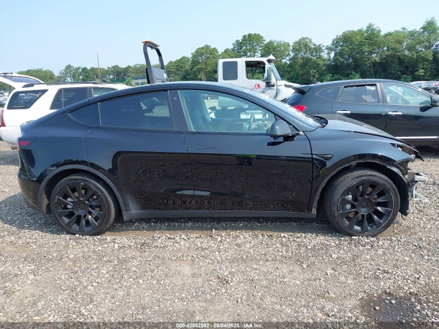 Tesla 2022 2022 7SAYGDEE7NA017414 Image 13