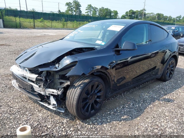 Tesla 2022 2022 7SAYGDEE7NA017414 Image 2