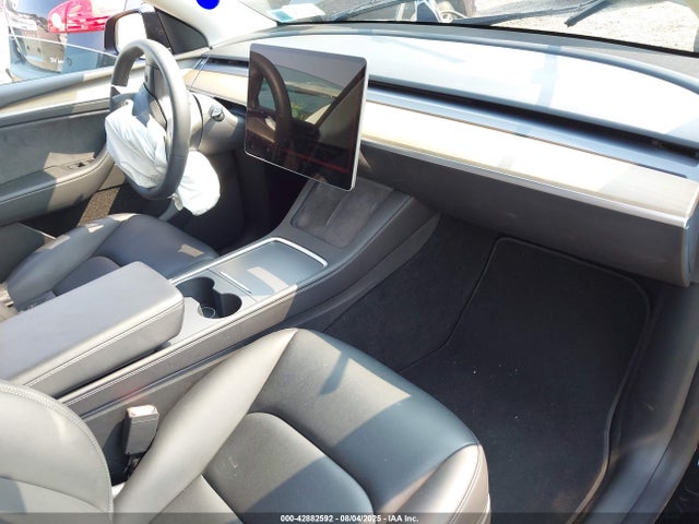 Tesla 2022 2022 7SAYGDEE7NA017414 Image 5