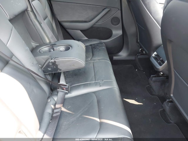 Tesla 2022 2022 7SAYGDEE7NA017414 Image 8