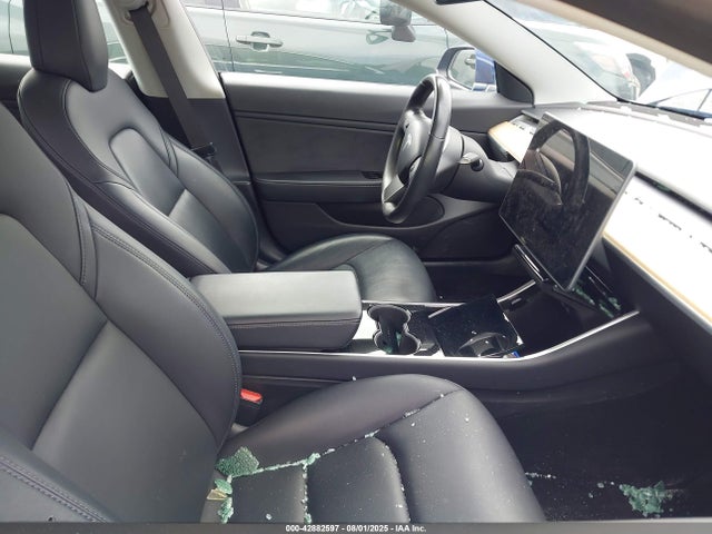 2018 TESLA MODEL 3 5YJ3E1EB5JF187365 Photo 4