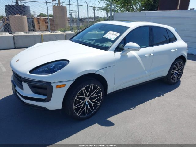 2023 PORSCHE MACAN WP1AA2A56PLB15605 Photo 1