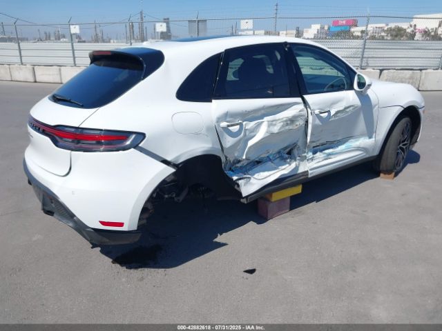 2023 PORSCHE MACAN WP1AA2A56PLB15605 Photo 3