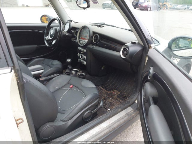 2010 MINI COOPER S WMWMF7C50ATX42847 Photo 4