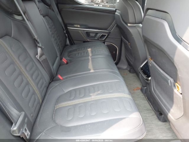 2023 RIVIAN R1T 7FCTGAAA4PN023777 Photo 7