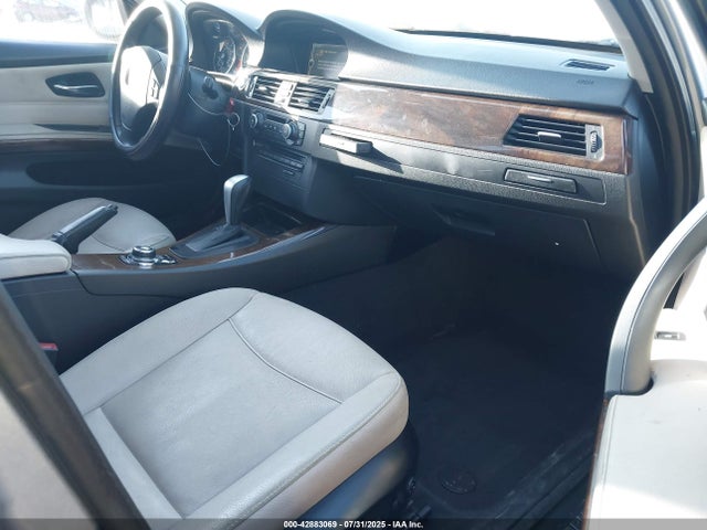 Продажа на аукционе авто 2011 Bmw 328i, vin: WBAPH5C50BF093501, номер лота: 42883069