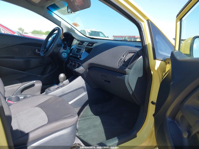 KIA gamma 2016 KNADM5A31G6676571 Image 5
