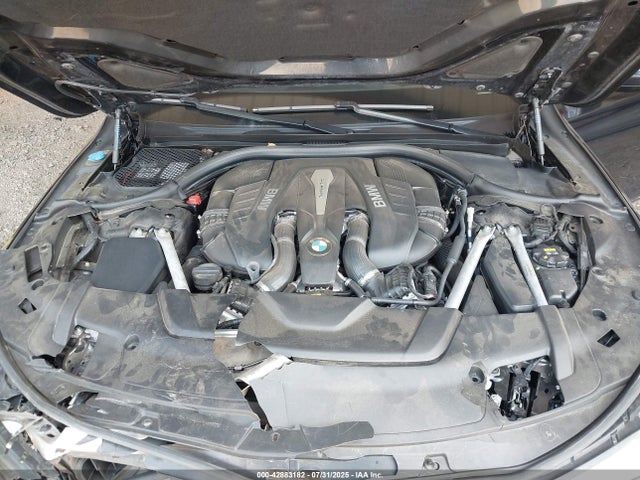 BMW 750i 2019 WBA7F0C55KGM24477 Image 10