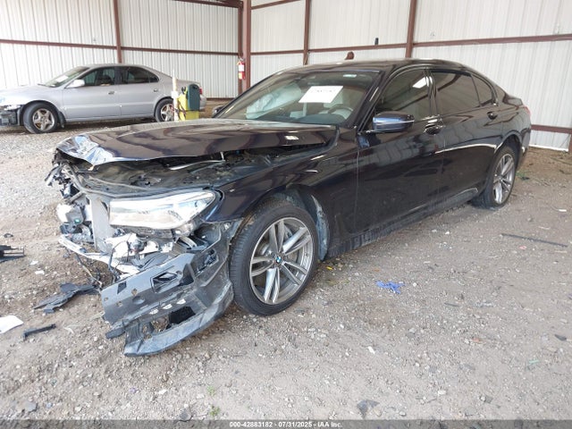 BMW 750i 2019 WBA7F0C55KGM24477 Image 2