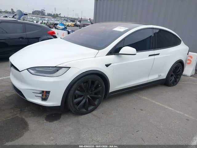 2017 TESLA MODEL X 5YJXCAE22HF061353 Photo 1