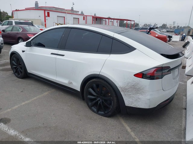 2017 TESLA MODEL X 5YJXCAE22HF061353 Photo 2