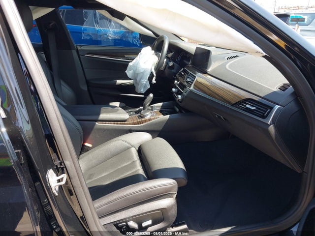 WBAJA5C54JWA38870 BMW 530I