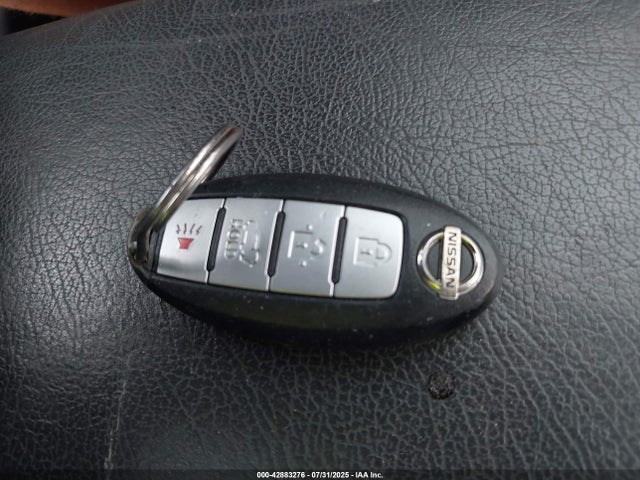 42883276 :رقم المزاد ، 5N1AT2MT2EC838480 vin ، 2014 Nissan Rogue Sv مزاد بيع