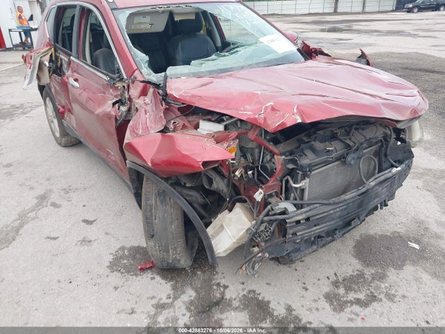 42883276 :رقم المزاد ، 5N1AT2MT2EC838480 vin ، 2014 Nissan Rogue Sv مزاد بيع
