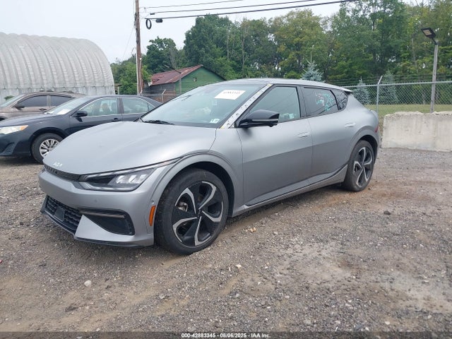 KIA EV6 2022 KNDC4DLC6N5049213 Image 2