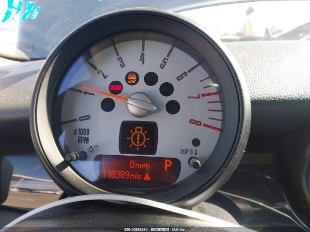 2011 MINI COOPER CLUBMAN WMWZF3C51BT187763 Photo 6