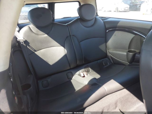 2011 MINI COOPER CLUBMAN WMWZF3C51BT187763 Photo 7