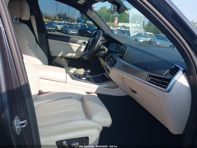 BMW X7 2020 5UXCW2C09L9B29066 Image 5