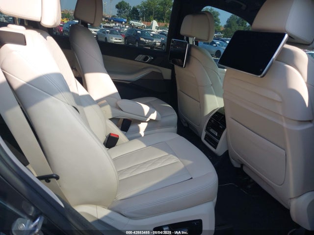 BMW X7 2020 5UXCW2C09L9B29066 Image 8
