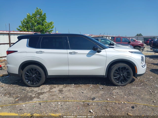 Mitsubishi Outlander 2023 JA4J4VA86PZ010610 Image 13