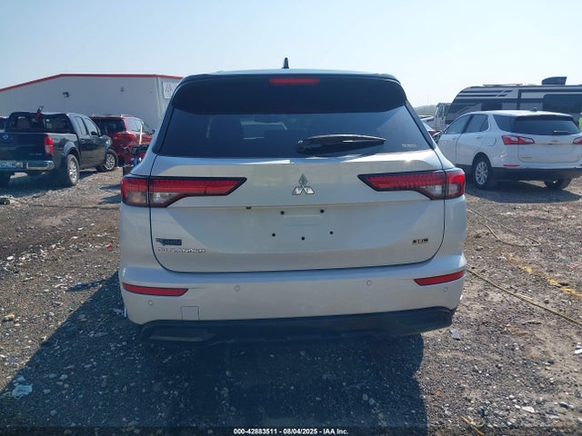 Mitsubishi Outlander 2023 JA4J4VA86PZ010610 Image 16