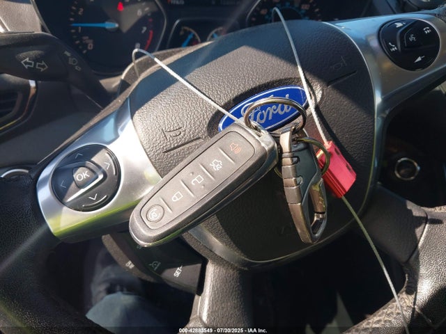 1FMCU9J93FUB74547 Ford Escape